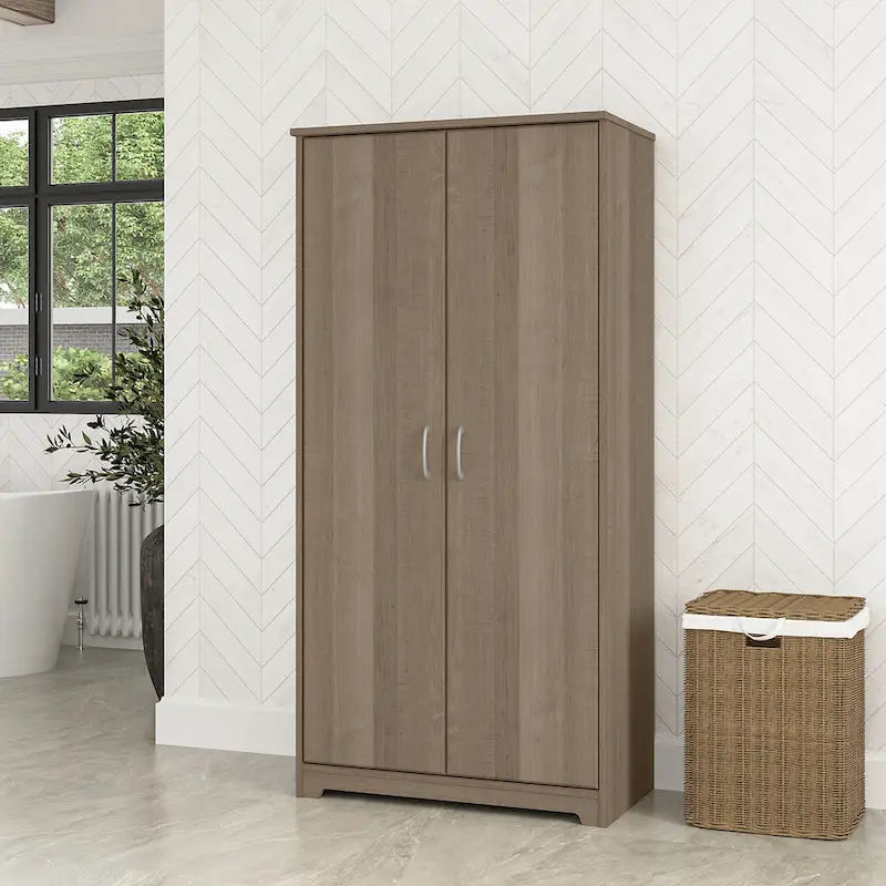 Armoire de rangement haute à 2 portes avec étagères réglables, 61 po H