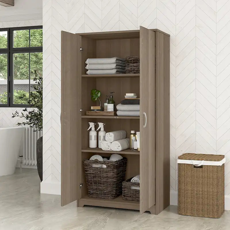 Armoire de rangement haute à 2 portes avec étagères réglables, 61 po H