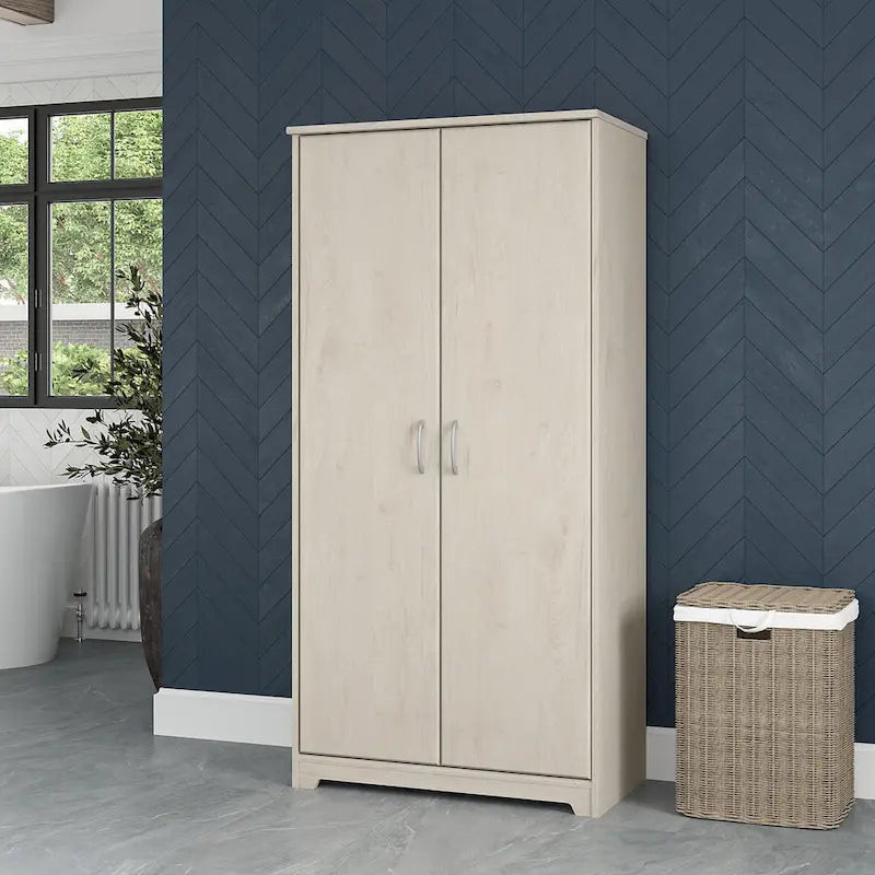 Armoire de rangement haute à 2 portes avec étagères réglables, 61 po H