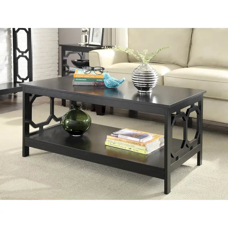 Table basse à 2 plateaux avec côtés ajourés géométriques et étagère inférieure