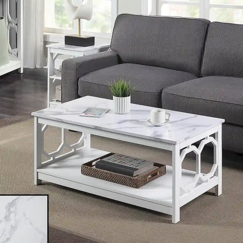 Table basse à 2 plateaux avec côtés ajourés géométriques et étagère inférieure