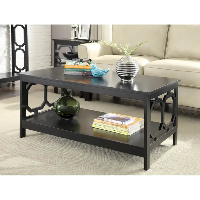Table basse à 2 plateaux avec côtés ajourés géométriques et étagère inférieure