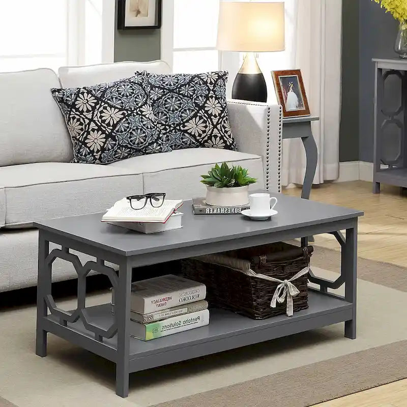 Table basse à 2 plateaux avec côtés ajourés géométriques et étagère inférieure