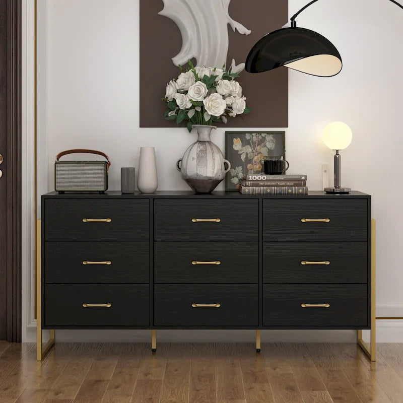 Commode large à 9 tiroirs avec poignées dorées et pieds en métal, 155 cm, rangement moderne pour chambre à coucher