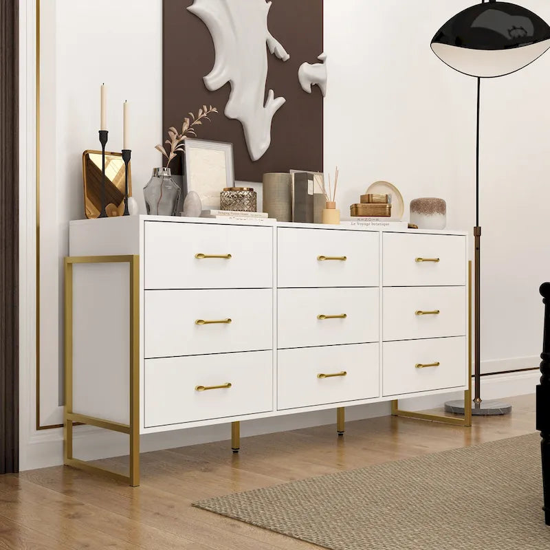 Commode large à 9 tiroirs avec poignées dorées et pieds en métal, 155 cm, rangement moderne pour chambre à coucher