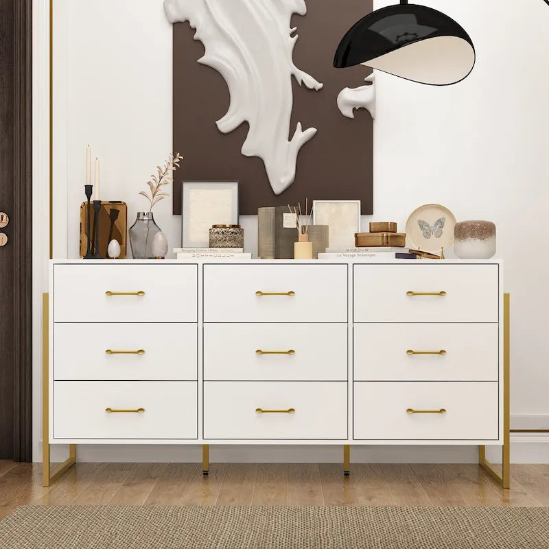 Commode large à 9 tiroirs avec poignées dorées et pieds en métal, 155 cm, rangement moderne pour chambre à coucher