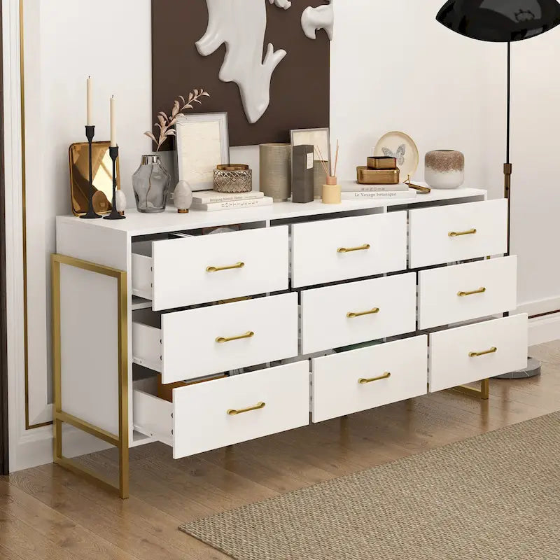 Commode large à 9 tiroirs avec poignées dorées et pieds en métal, 155 cm, rangement moderne pour chambre à coucher