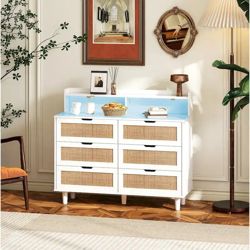 Commode de rangement à 6 tiroirs en rotin avec lumières LED et prise de courant, pour chambre à coucher et salon