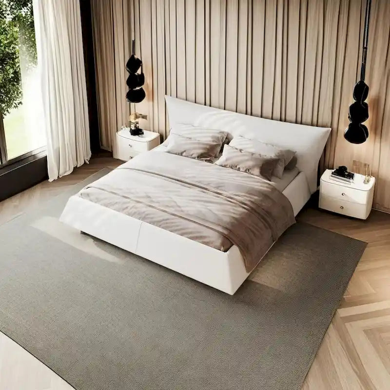 Lit plateforme King en velours avec tête de lit rembourrée